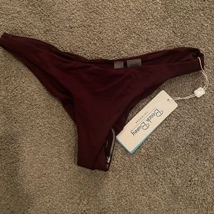 Beach Bunny bikini bottoms size medium